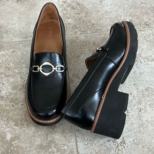 Naturalizer black chunky sole loafer. Never worn.